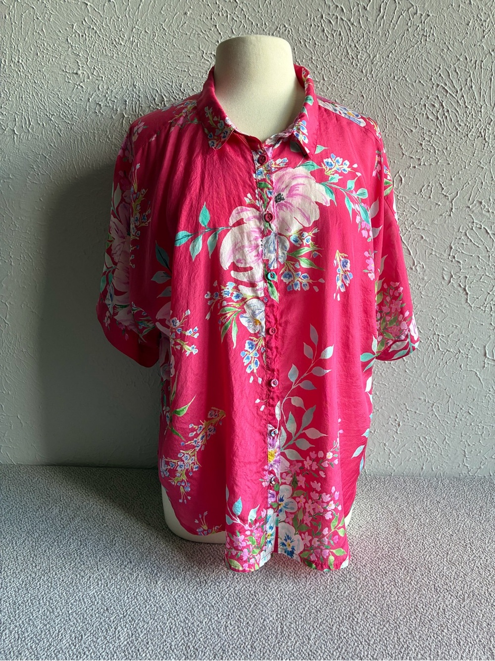 Johnny Was Bright Pink Floral Short-Sleeve Button-Down Shirt